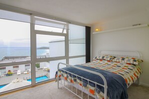 3 bedrooms, free cots/infant beds, free WiFi - Crantock (Newquay)