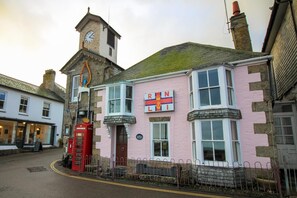 Front of property - Cornerstone Cottage (Penzance)