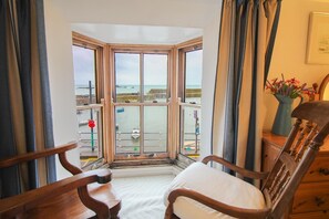 3 多间卧室、免费婴儿床、免费 WiFi