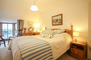 3 多间卧室、免费婴儿床、免费 WiFi