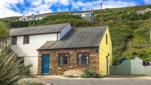 Front of property - Driftwood (Truro)