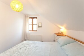 2 Schlafzimmer, kostenlose Babybetten, kostenloses WLAN