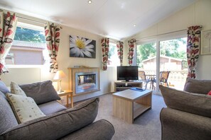 Living area - Daisy Lodge (Bodmin)