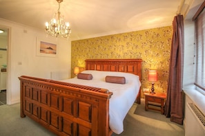 1 bedroom, free cots/infant beds, free WiFi - Dune Cottage at Rosevidney Manor (Penzance)