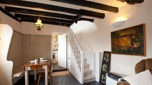 Living area - Ferryman's Cottage (St Austell)