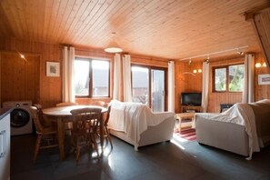 Living area - Greenaway Lodge (Truro)