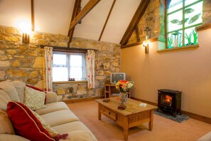 Living area - Glenleigh Cottage (St Austell)