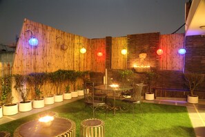 Dining - Anantkoti Hotel (New Delhi)