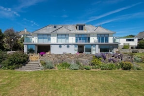 Cottage | Façade de l’hébergement