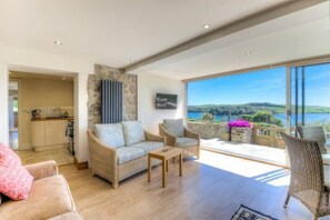 Living area - Hideaway (Truro)