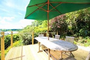 Outdoor dining - Heron's Catch (Truro)