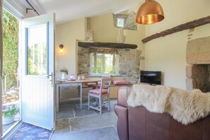 Fireplace - Hawks House (Launceston)