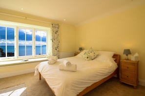 2 bedrooms, free cots/infant beds, free WiFi