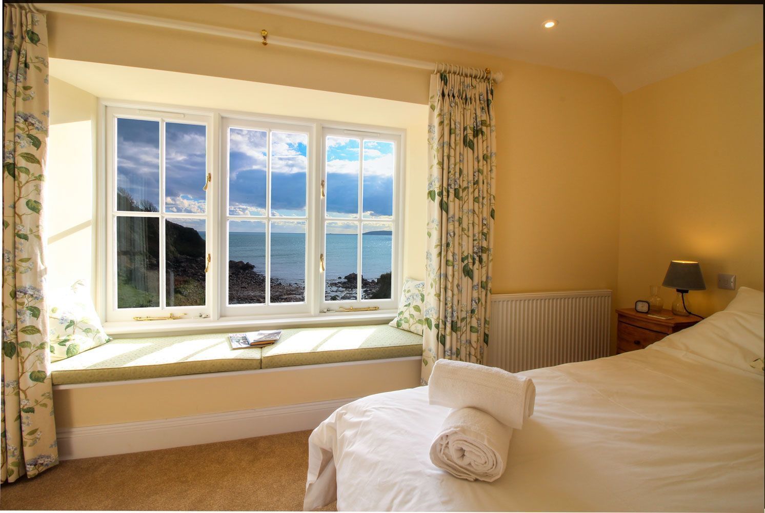 2 bedrooms, free cots/infant beds, free WiFi