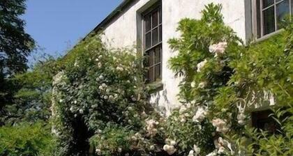 Helsett Farmhouse