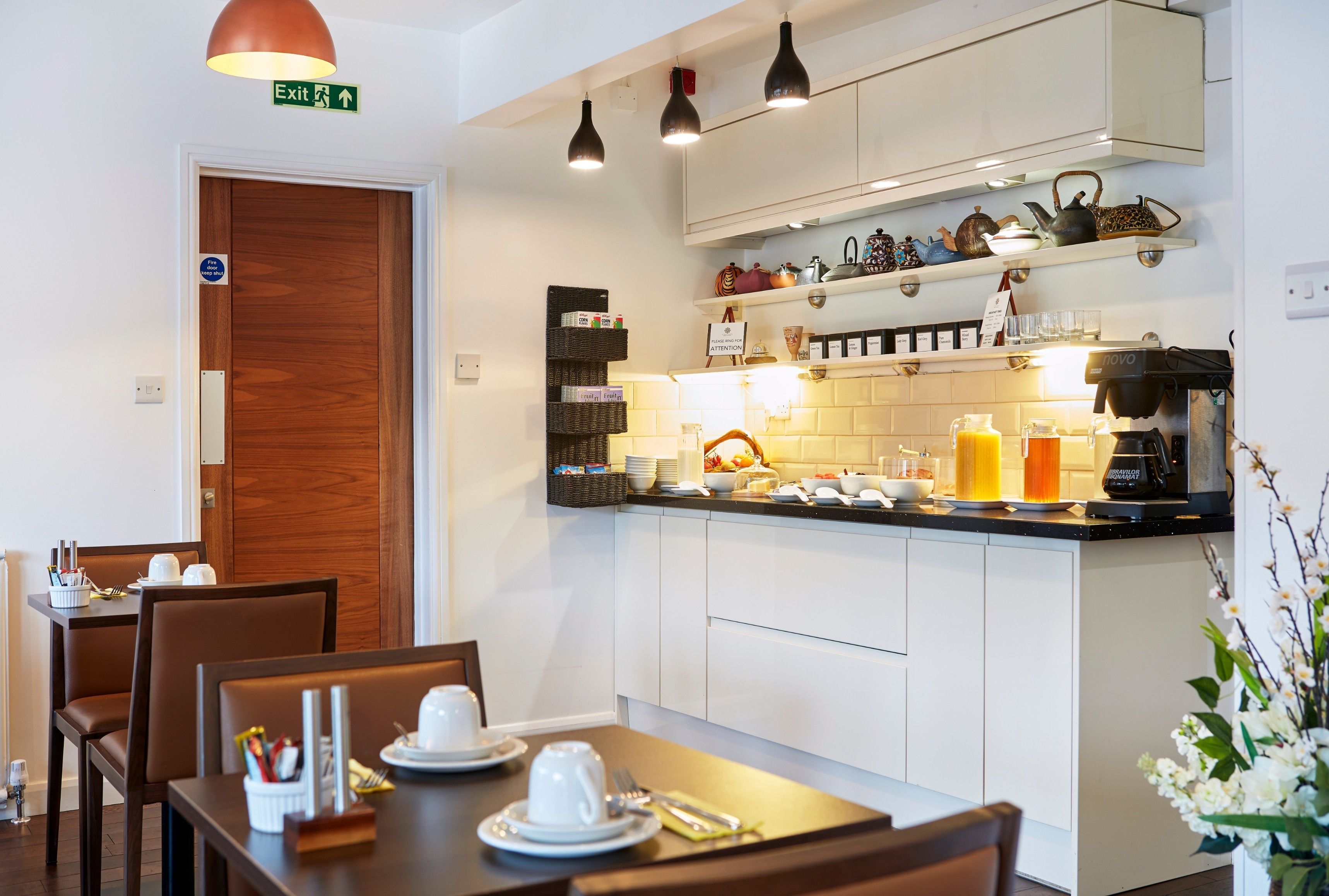 Colazione continentale, servita tutte le mattine (10 GBP a persona) 