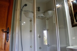 Bungalow, 2 slaapkamers (Fuentecillas) | Badkamer met douche