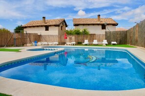 Seasonal outdoor pool