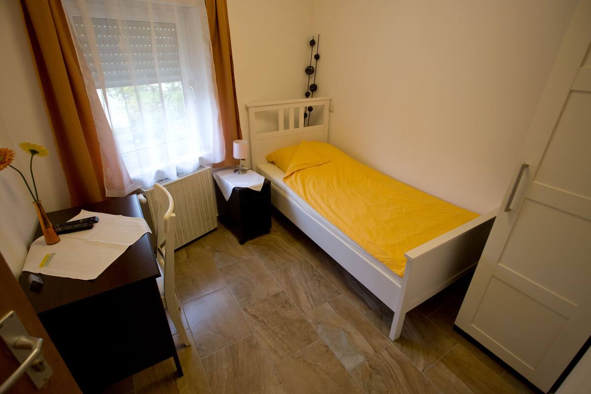 Desk, free WiFi, bed sheets