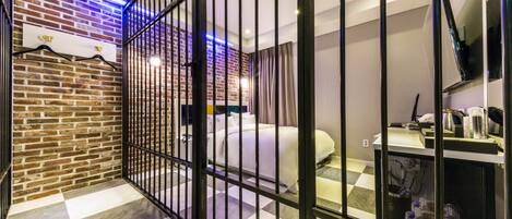 Premium Room | 1 bedroom, free WiFi, bed sheets, wheelchair access