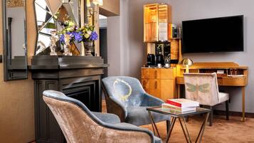 Suite | Ropa de cama de alta calidad, colchones viscoelásticos, minibar