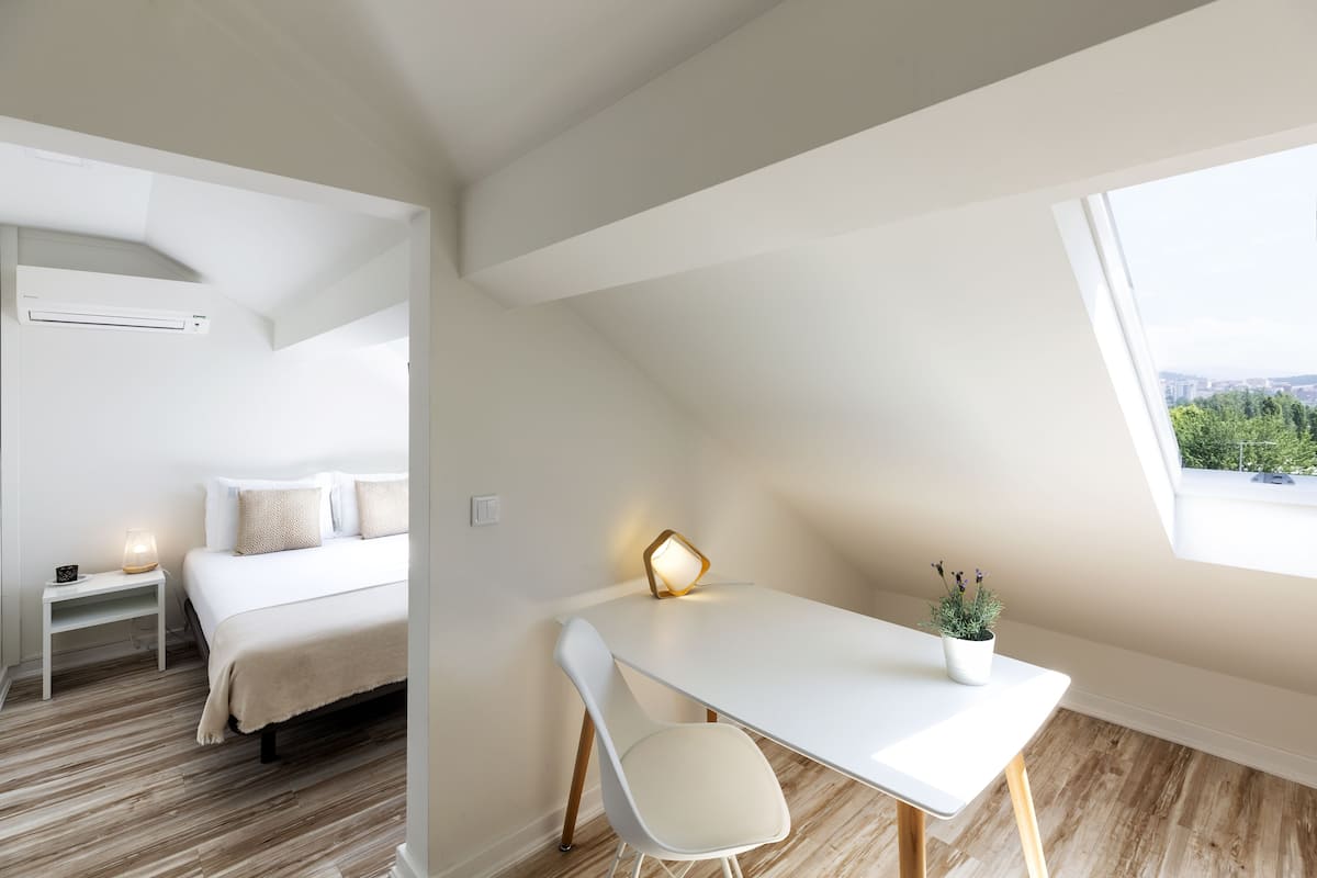Superior Suite, 1 Double Bed, Non Smoking | 1 bedroom, individually decorated, individually furnished, desk