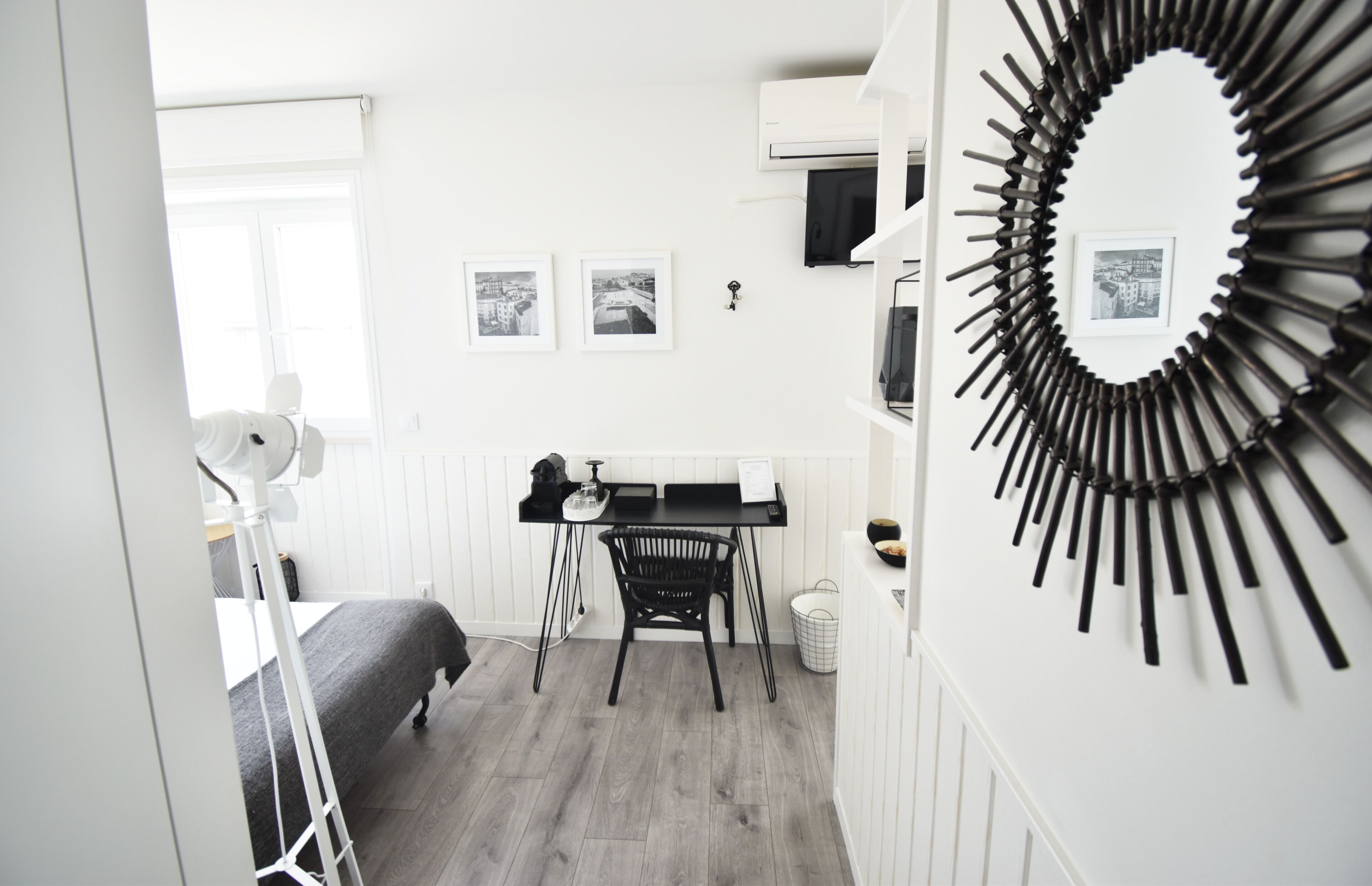 Photo - JR Studios & Suites I Rius I