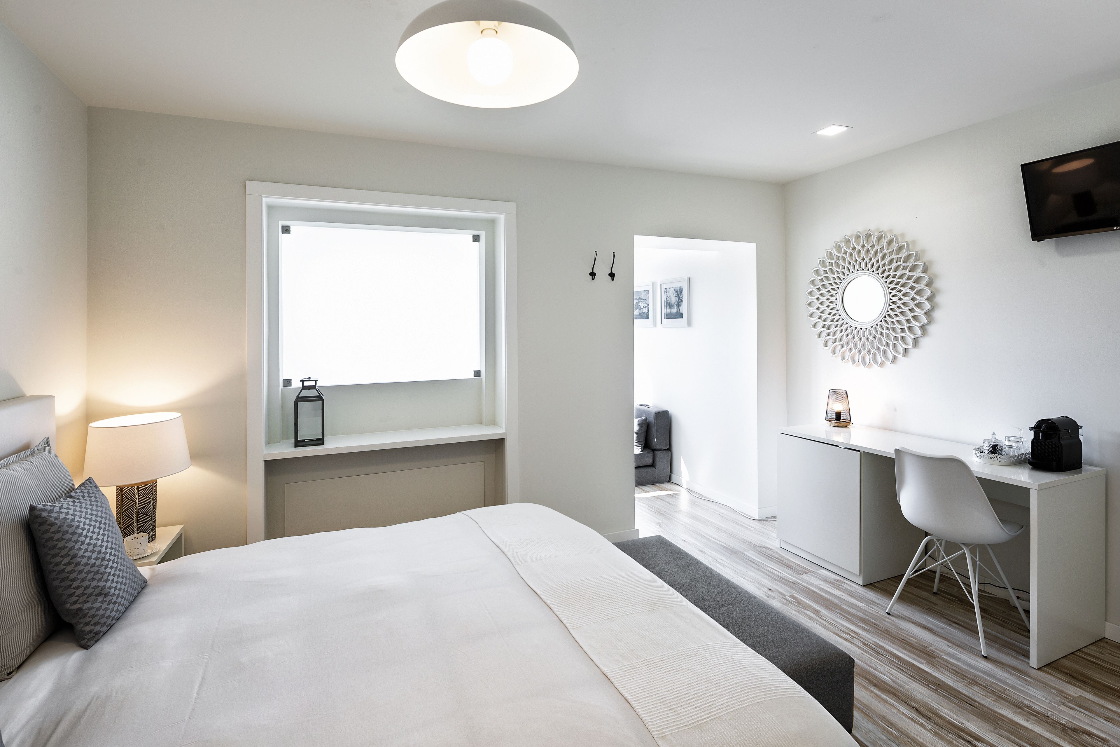 Photo - JR Studios & Suites I Rius I