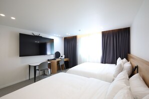 Habitación Deluxe con 2 camas individuales (A) | Escritorio, espacio para trabajar con laptop y insonorización 