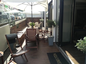 Terrace/patio - New York Hotel (Rhodes)