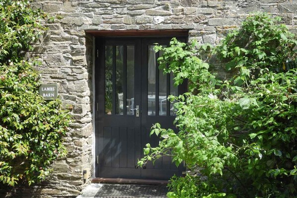 Majoituspaikan sisäänkäynti