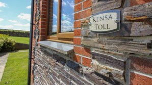 Front of property - Kensa Toll (Wadebridge)