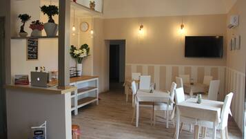 Gratis morgenmadsbuffet hver dag