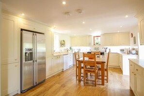 Highchair - Kelly Green Mill (Bodmin)