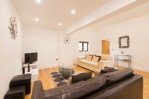 Living area - Jubilee Cottage (Bodmin)
