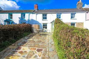 Exterior - Little Cottage (Truro)