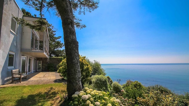 Property grounds - Little Watch House (Torpoint)