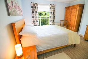 5 bedrooms, free cribs/infant beds, free WiFi - Lower Meadow (Bodmin)