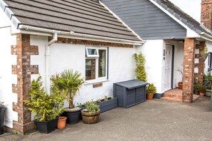 Property grounds - Little Leat (St Austell)