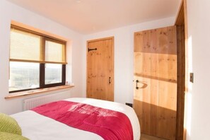 3 habitaciones, cunas gratuitas y wifi gratis 