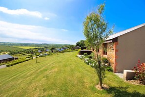 Khuôn viên nơi lưu trú