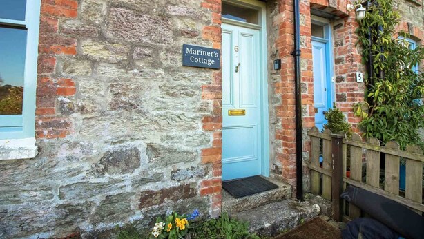 Property entrance - Mariners Cottage (Falmouth)