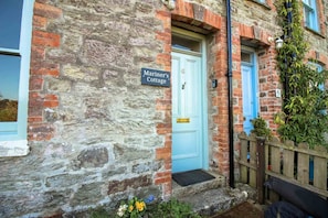 Property entrance - Mariners Cottage (Falmouth)