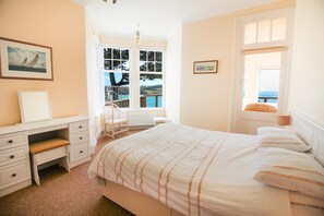 2 bedrooms, free cribs/infant beds, free WiFi - Lower Tresulian (Truro)