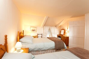 3 Schlafzimmer, kostenlose Babybetten, kostenloses WLAN