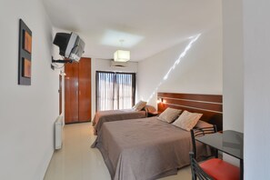 Superior Double Room, 1 Queen Bed, Non Smoking, City View | Minibar, in-room safe, iron/ironing board, free WiFi - Hotel Ritz (Alta Gracia)