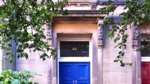 Unclassified image, 4 of 26, button - Botanic Garden Apartment Edinburgh (Edinburgh)
