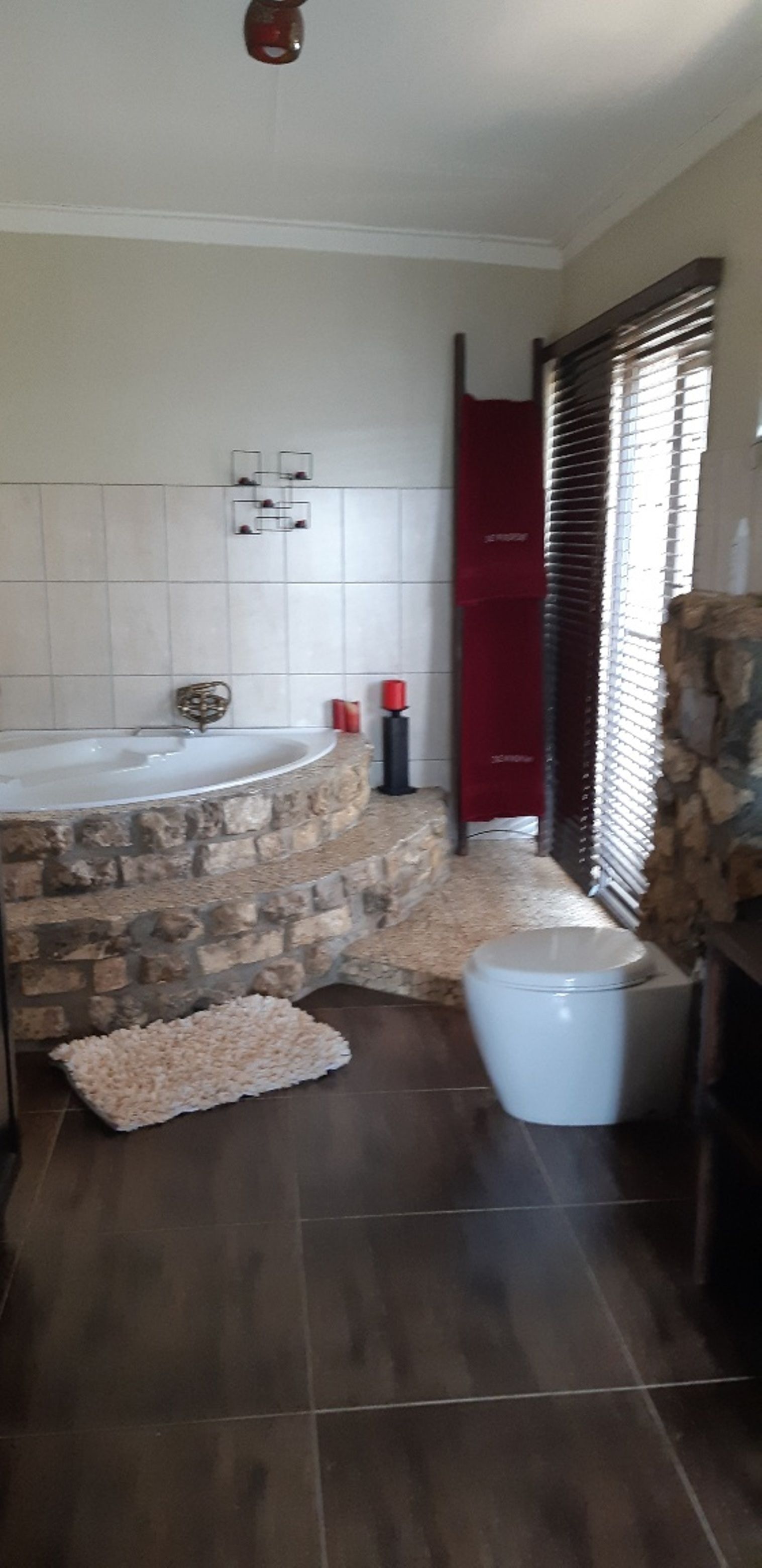 Family Double Room | Bathroom | Free toiletries, hair dryer