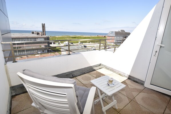 Yhden hengen deluxe-huone, parveke, merinäköala | Näkymä huoneesta