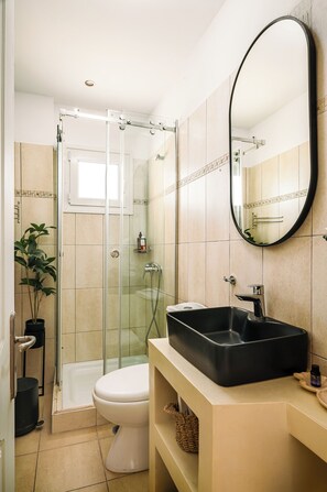 Bathroom - Seaside Ipsos Apartment By Konnect (Corfu)